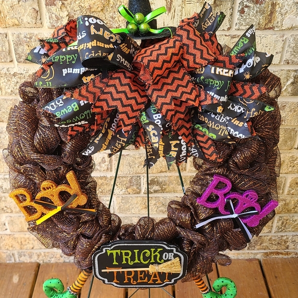 Halloween Wreath - Picture 1 of 5